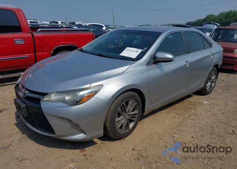 2015 Toyota Camry Se z USA, uszkodzony, nr VIN 4T1BF1FK4FU087419